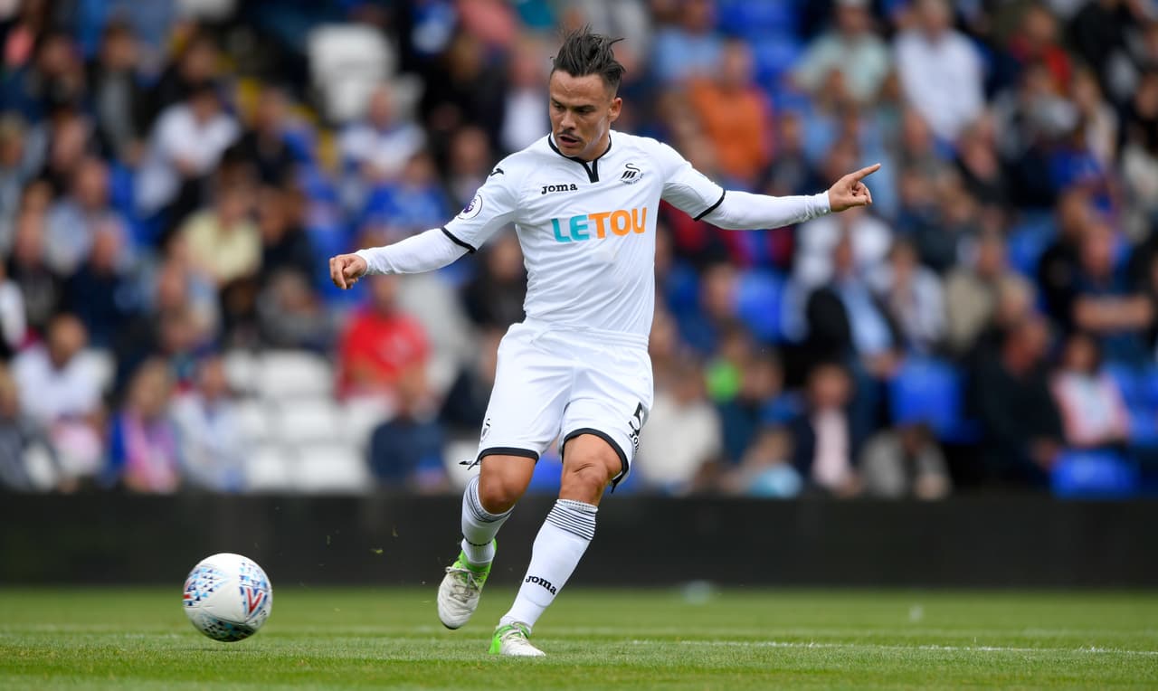 Mediocampista suplente: Roque Mesa (de Las Palmas al Swansea City)