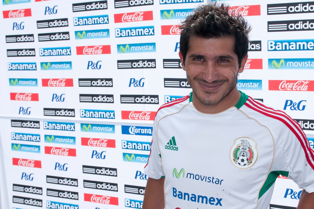 Fue José Manuel ‘Chepo’ de la Torre quien decidió darle una oportunidad en el Tri. Jugó los amistosos ante Colombia y Costa de Marfil.