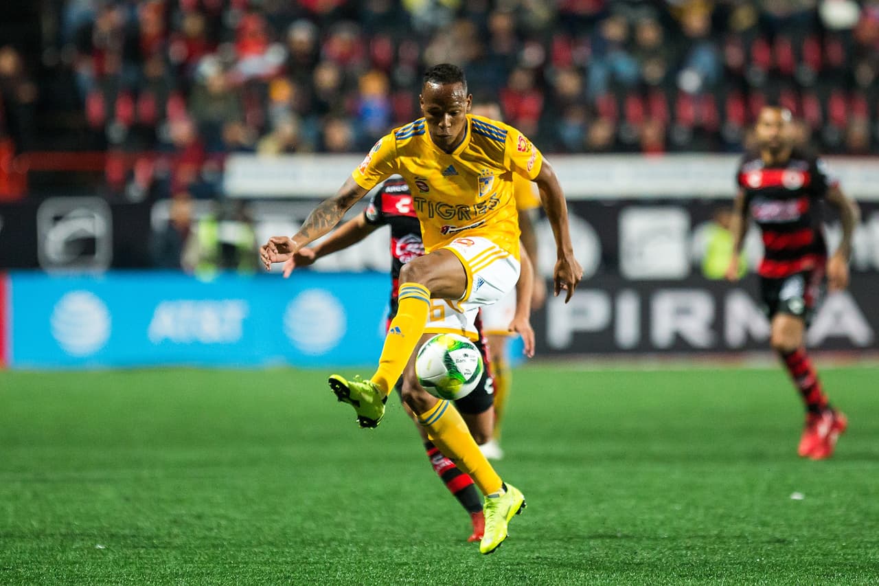 Quiñones, de los jugadores más insistentes por parte del equipo visitante.