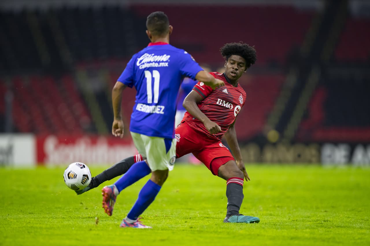 Con un solitario gol de Brayan Angulo, Cruz Azul vulve a vencer a Toronto y con un marcador global de 4-1, son el segundo equipo clasificado a las semifinales.