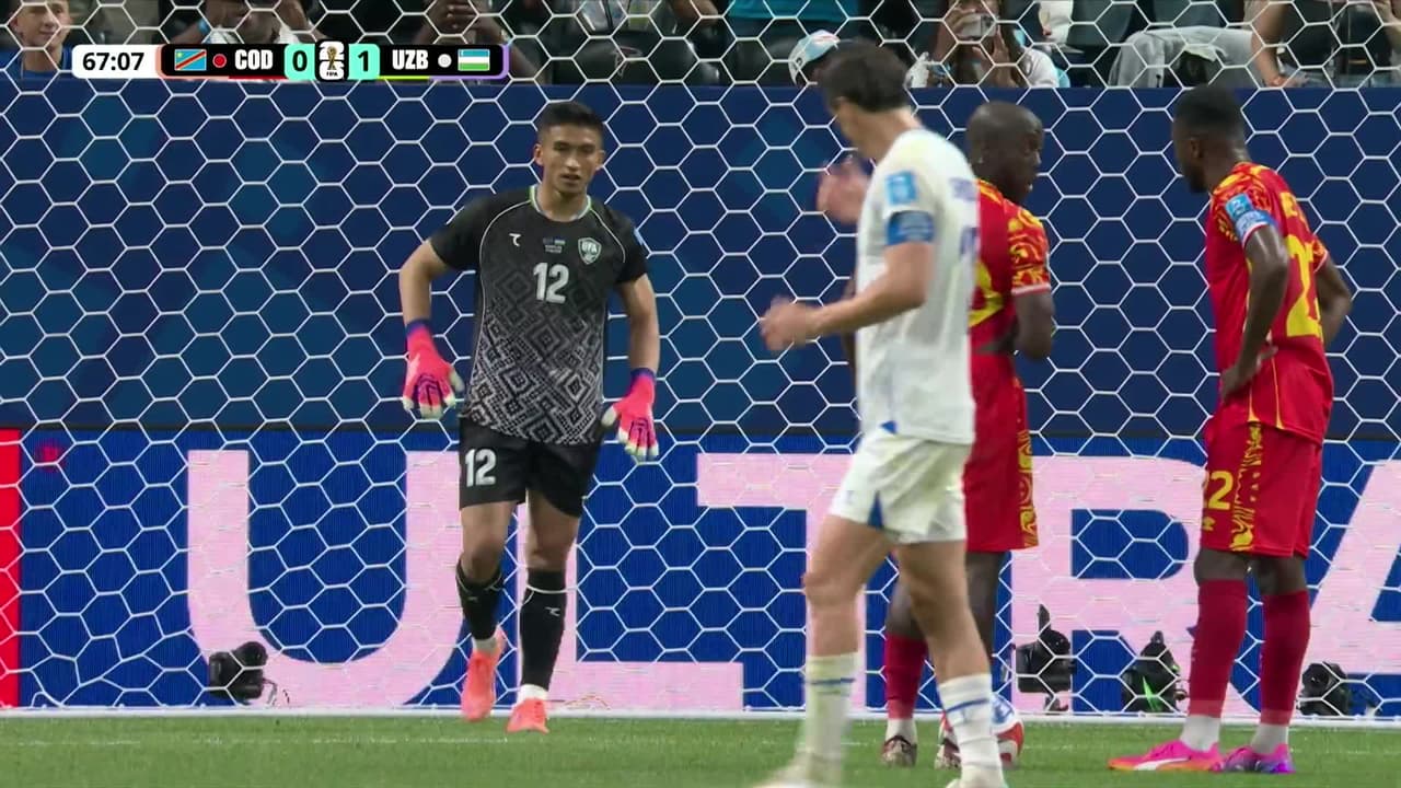 ¡GOL!  anota para Congo DR. Yoane Wissa