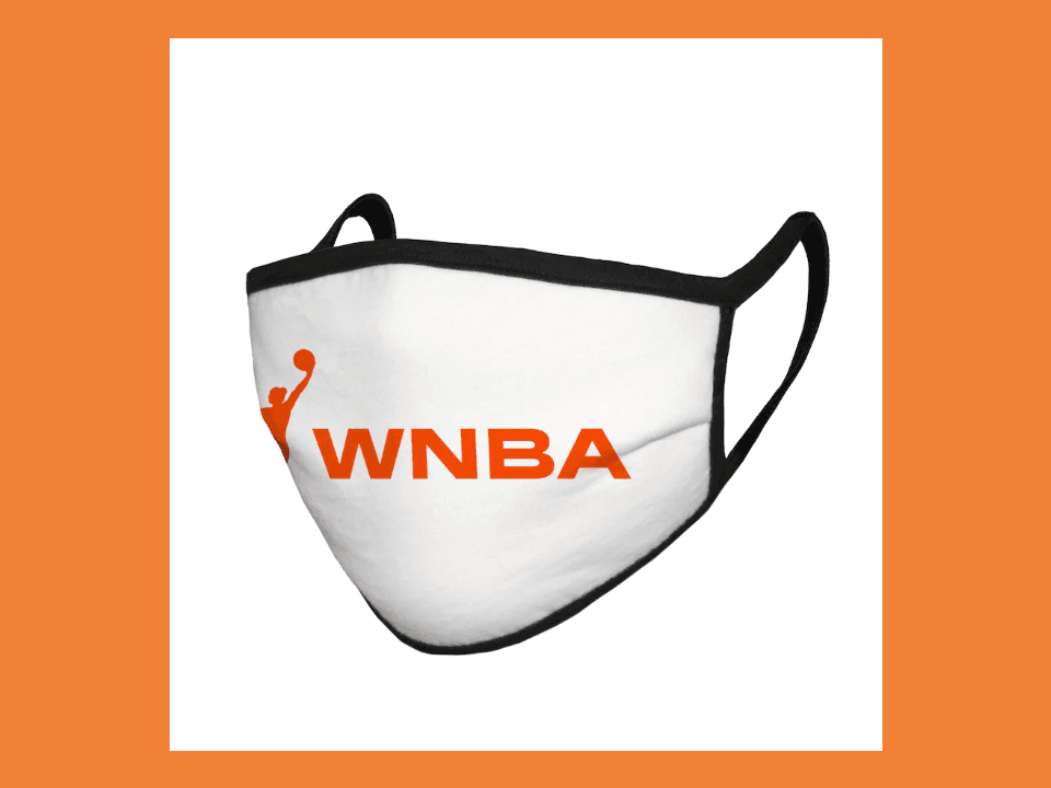 También está la promoción de tres cubrebocas por 24.99 dólares.