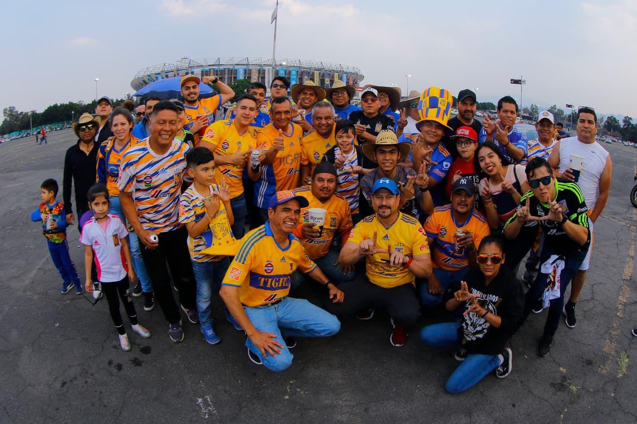 Los fanáticos de Tigres se alistan para el encuentro contra América en el Estadio Azteca por la Jornada 12 del 
<a href="https://www.univision.com/deportes/futbol/liga-mx/*">Clausura 2019</a>.