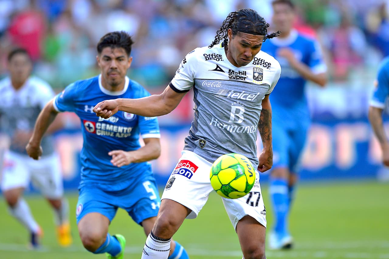 Carlos Peña llegaría al Rangers de Escocia, pedido por Pedro Caixinha. El papeleo migratorio en Reino Unido sería un obstáculo para el 'Gullit', pues no ha sido convocado con México últimamente.