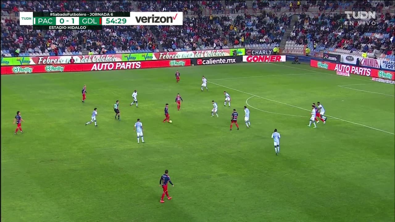 ¡GOOOL! Roberto de La Rosa anota para Pachuca.