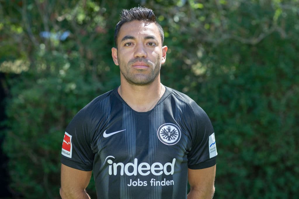 A pesar de que el mexicano fue presentado como parte de la nómina del Eintracht Frankfurt, Hutter ya le advirtió a Fabián que no contará con él en la temporada.