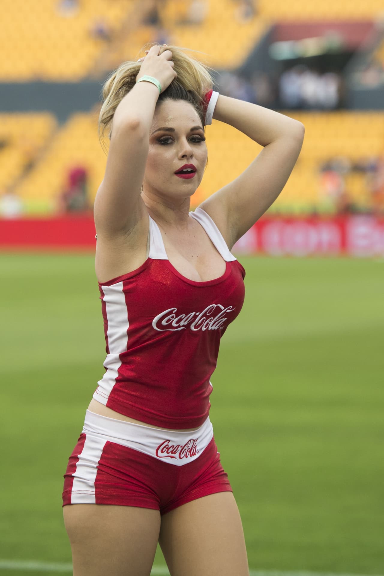 Las porristas le dieron un toque de sensualidad diferente a los partidos de la segunda jornada de los cuartos de final en el Clausura 2018 en la Liguilla de la Liga MX.