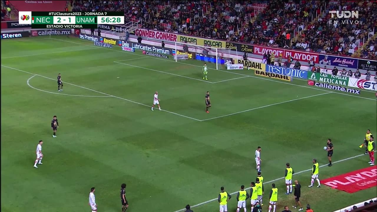 ¡TIRO ATAJADO! disparo por César Huerta.