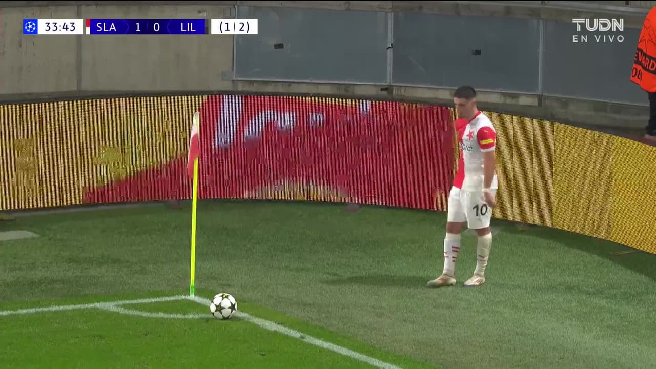 ¡TIRO ATAJADO! disparo por Tomás Chory.