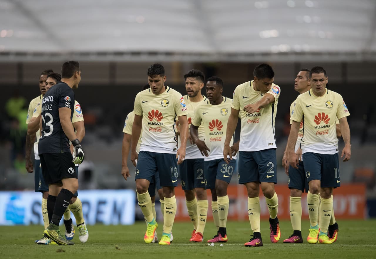 LA PEOR DEFENSIVA: Luego de la derrota de América por 2-0 ante León, las Águilas se convirtieron en la peor defensiva del torneo con 17 goles en contra, pero es una de las mejores ofensivas con 16 anotaciones a favor.