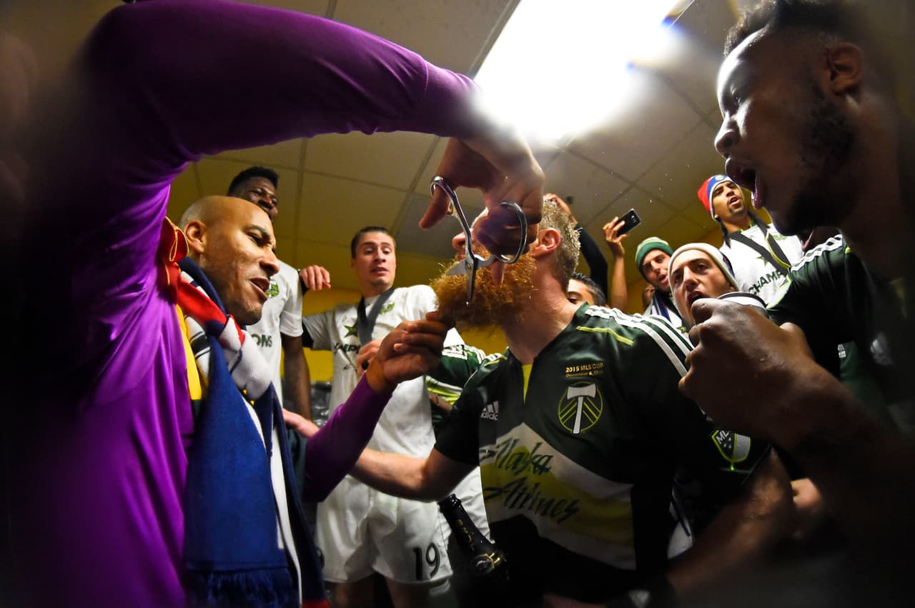 El arquero Adam Kwaresey, ídolo en los penales ante Sporting Kansas City, y un corte profundo sobre su compañero.