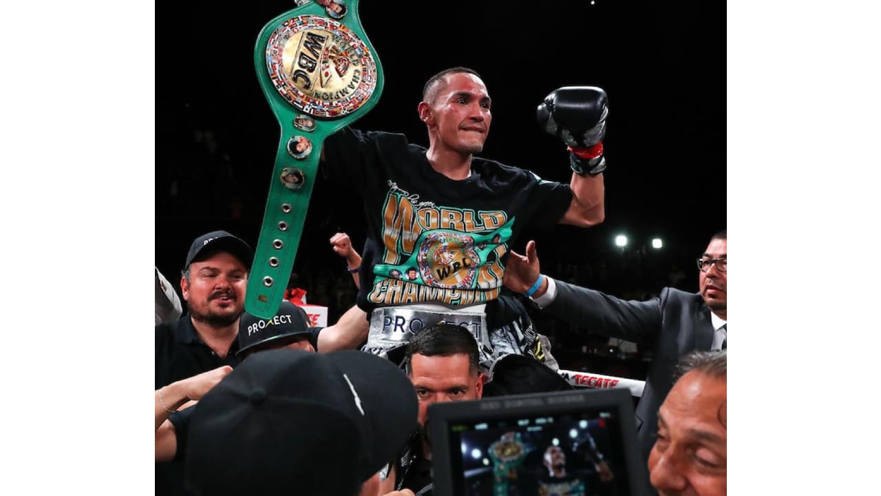 El mexicano se alzó con el cinturón en una revancha que no decepcionó a nadie. ¡Gran pelea!