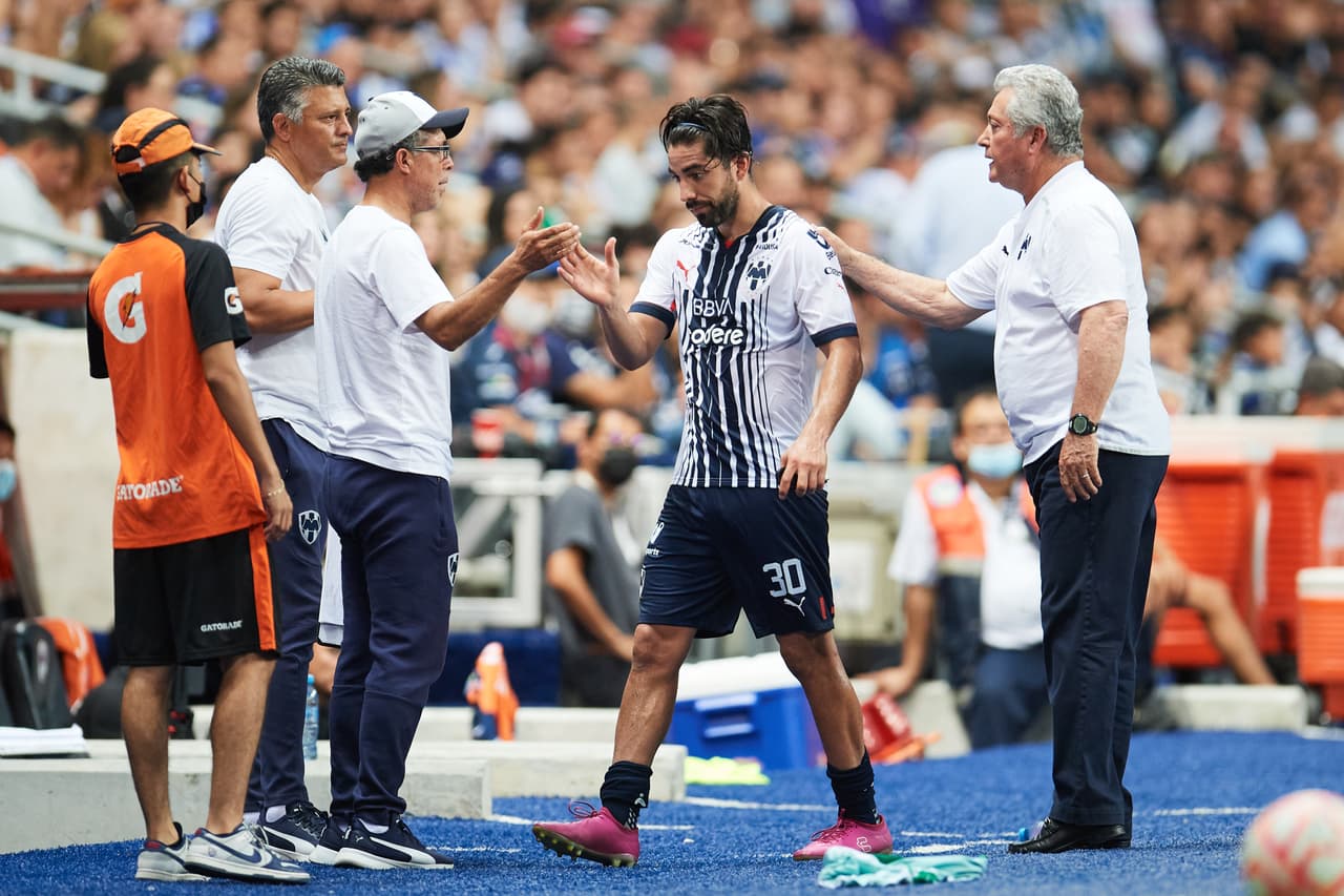 Víctor Vucetich elogia el 'renacer' físico de Rodolfo Pizarro