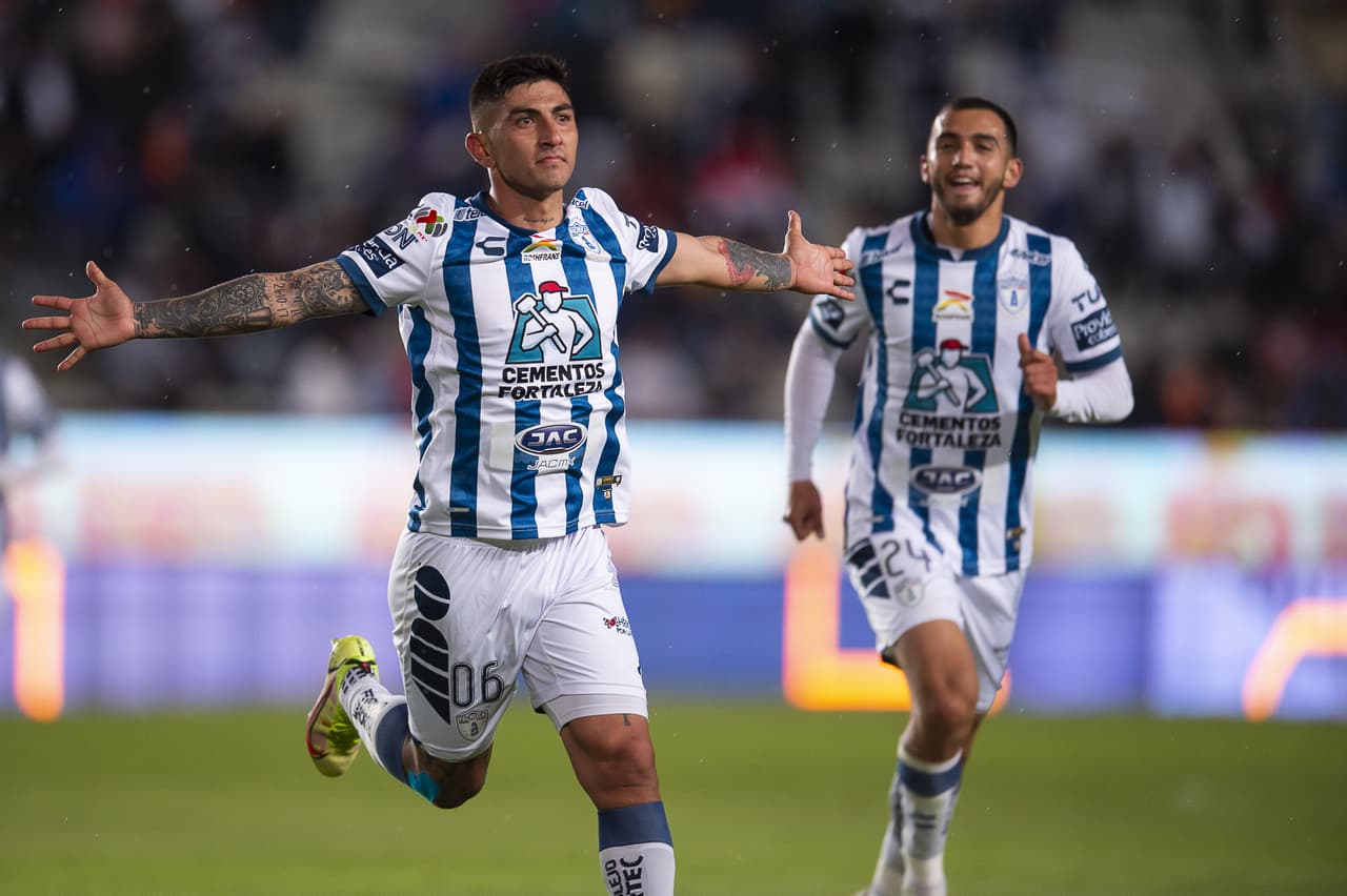 Con dos goles de Víctor Guzmán el Pachuca venció a Tigres y tomaron el liderato del Clausura 2022.