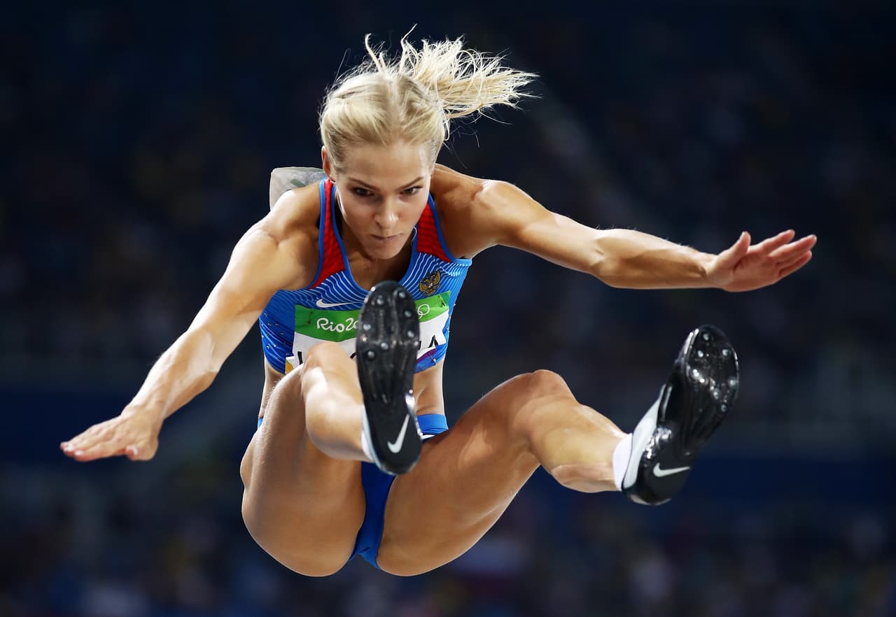 La rusa Daria Klishina es una atleta de salto de longitud que ha representado en su país en Mundiales y Juegos Olímpicos, con un gran rendimiento deportivo. Sin embargo, su hermoso rostro y cuerpo atlético la han convertido en un referente pretendido por las revistas de entretenimiento. Una belleza espectacular.