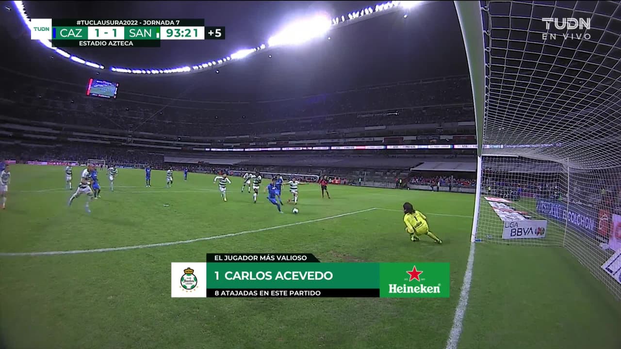 ¡GOOOL! Diego Medina anota para Santos Laguna.