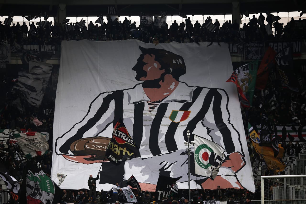 Los hinchas de la Juventus sienten más el clásico de la ciudad de Turín contra el Torino: siempre sacan sus mejores trapos contra 'El Toro'.