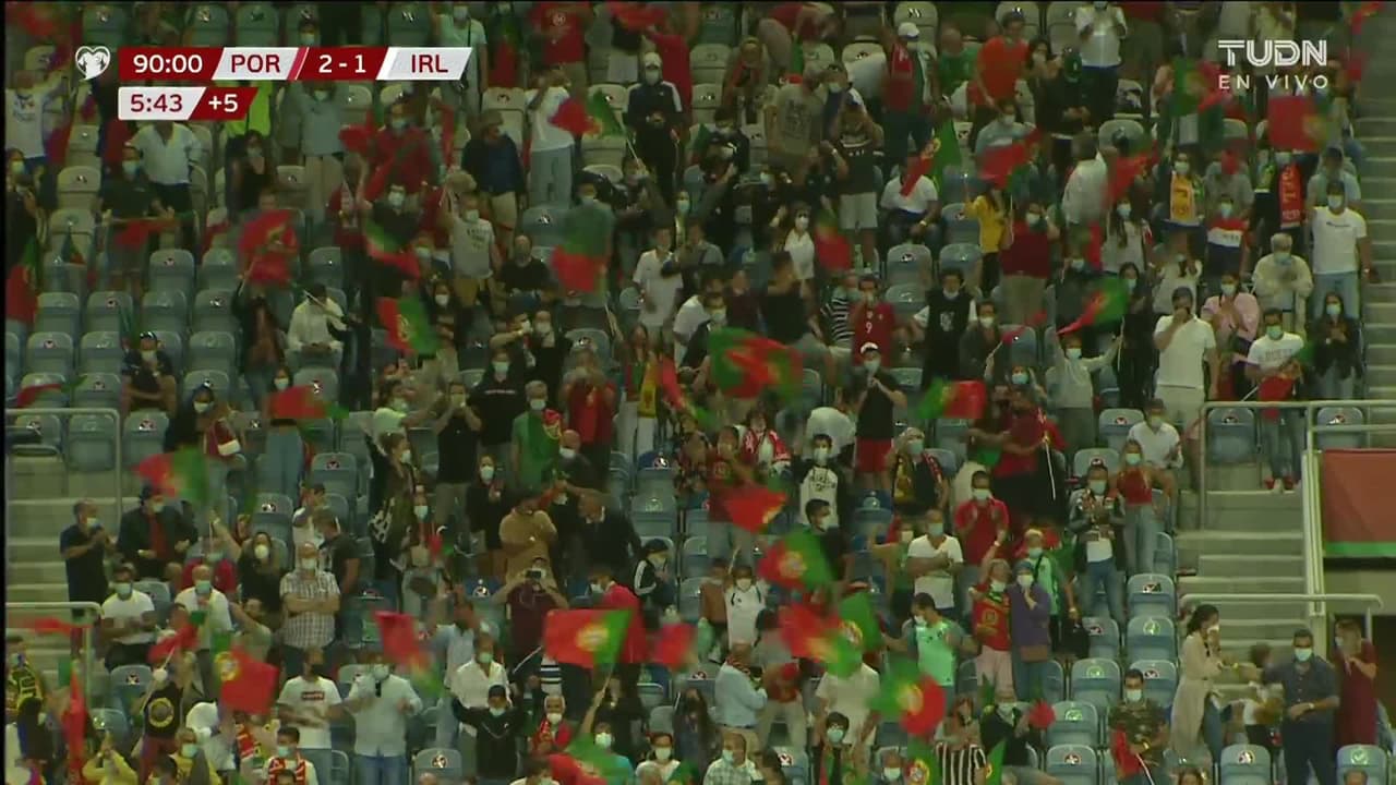 ¡GOL!  anota para Portugal. Cristiano Ronaldo