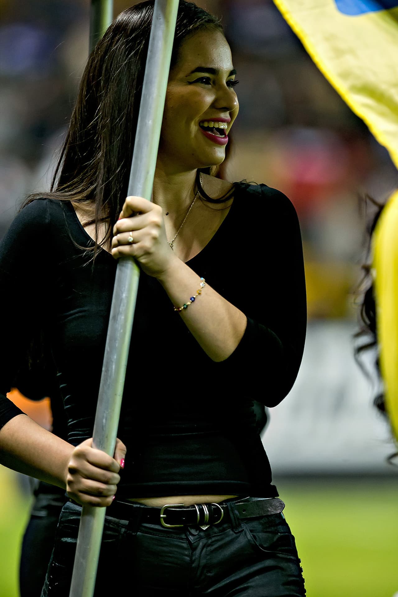 La belleza de las porristas en la fecha 2