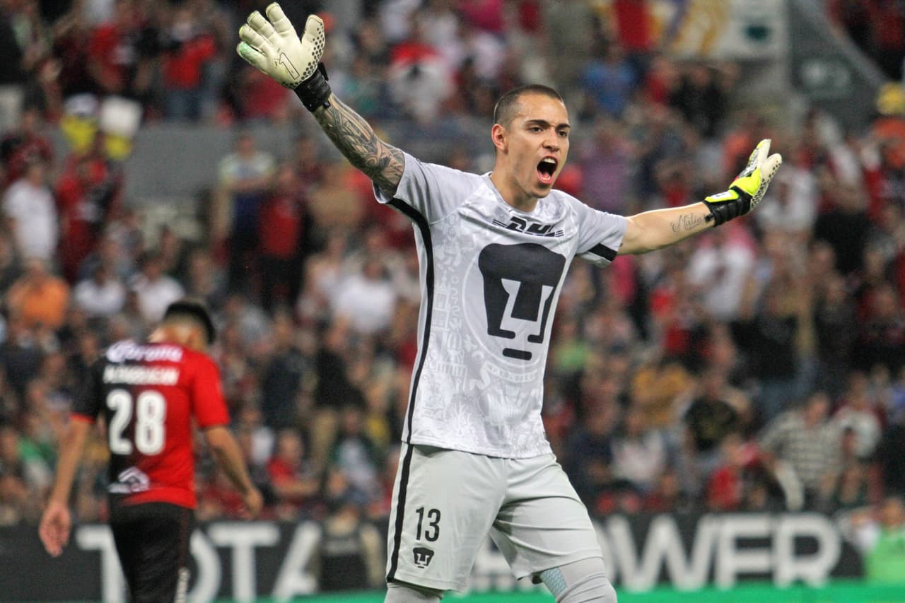 Otro que no se salvó fue Alfredo Saldívar. El portero logró sentar al veterano Alejandro Palacios, pero vaya sí cometió equivocaciones costosas intentando salir jugando.