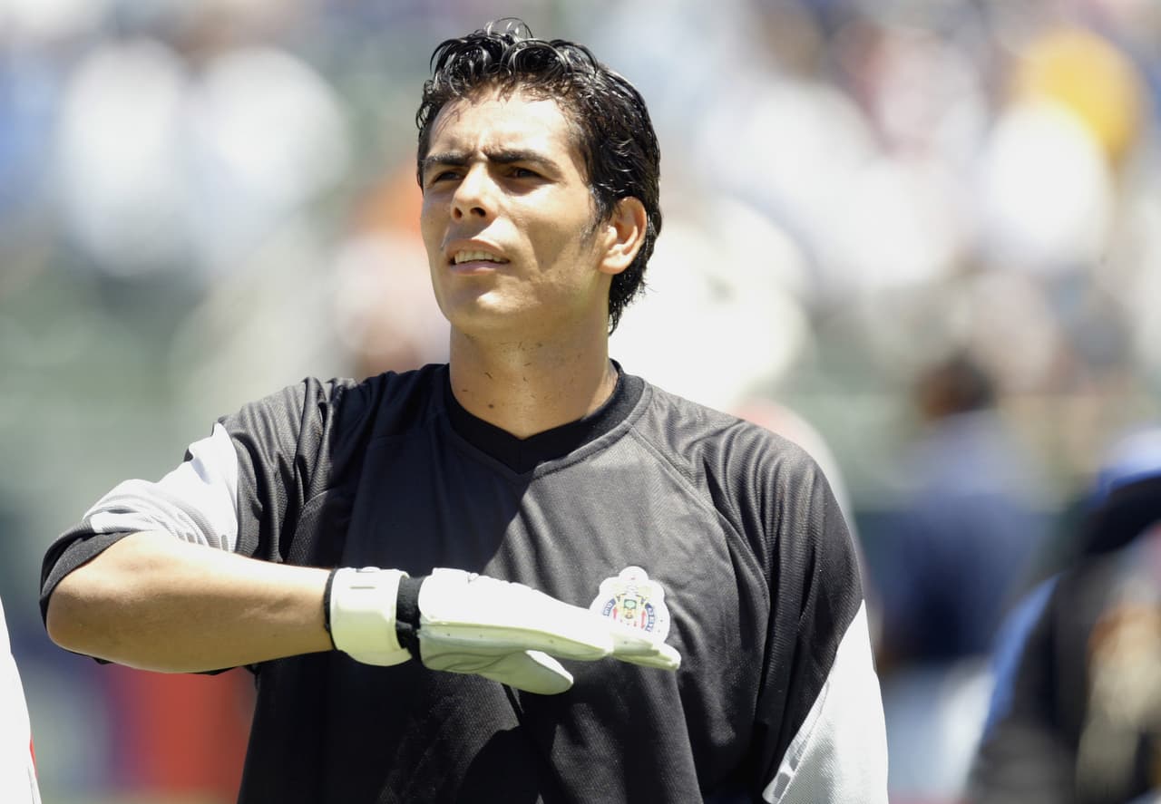 "Los jugadores de Chivas necesitan que los cacheteen": Oswaldo Sánchez