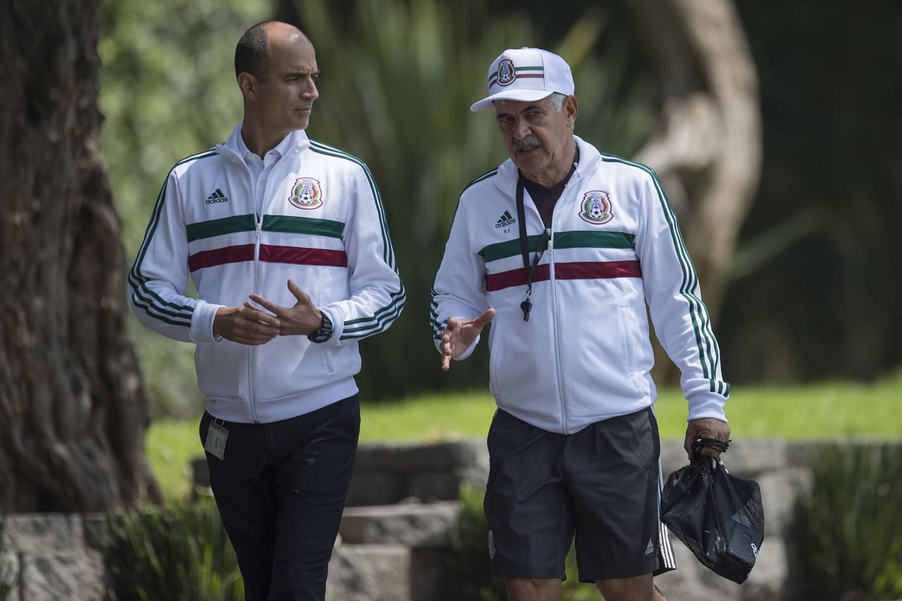 Ferretti ha sido claro con los directivos de la Federación Mexicana de Fútbol en decir que por ahora se mantiene como director técnico de Tigres UANL, a pesar de asumir este reto.