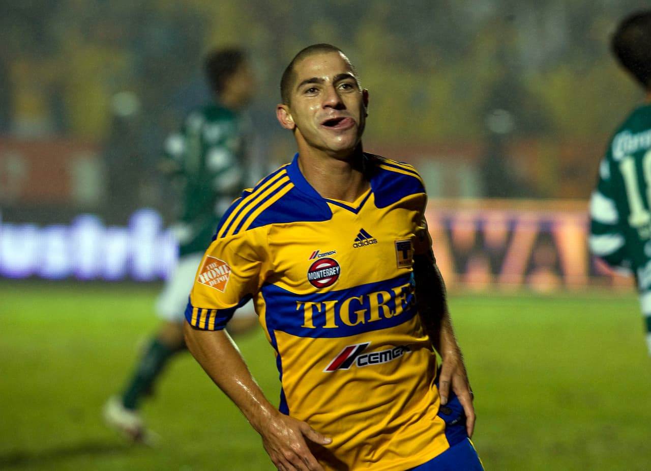 Tigres venció 0-1 a Santos en el partido de ida y con eso llegó a su estadio en el choque de vuelta con la tranquilidad en el Apertura del 2011.