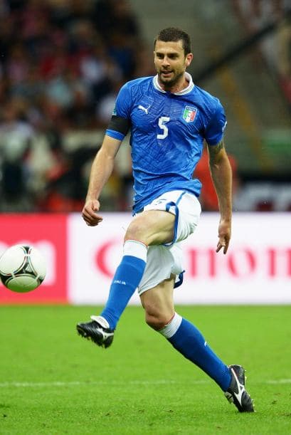 Thiago Motta. Posición: Mediocampista. 28 de agosto de 1982. Club: París Saint-Germain, Francia.