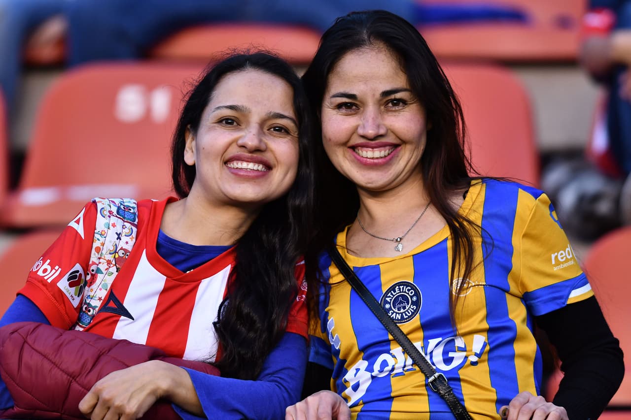 Con goles de Nicolás Ibañez y Germán Berterame por parte del Atlético san Luis y goles de Javier López y Oribe Peralta por parte del Guadalajara, Atlético san Luis y Chivas empatan en duelo con tres penales.