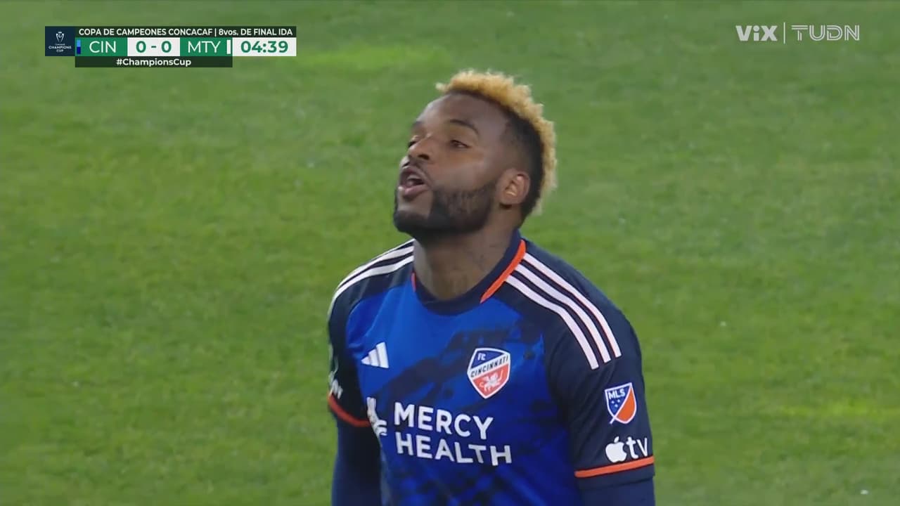 ¡Cerca Cincinnati! Boupendza busca poste lejano y falla