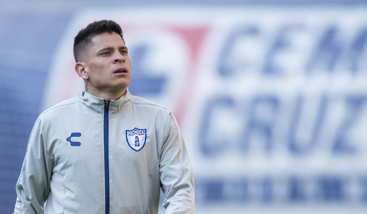 Juan Manuel Iturbe obligado a salir de Pumas