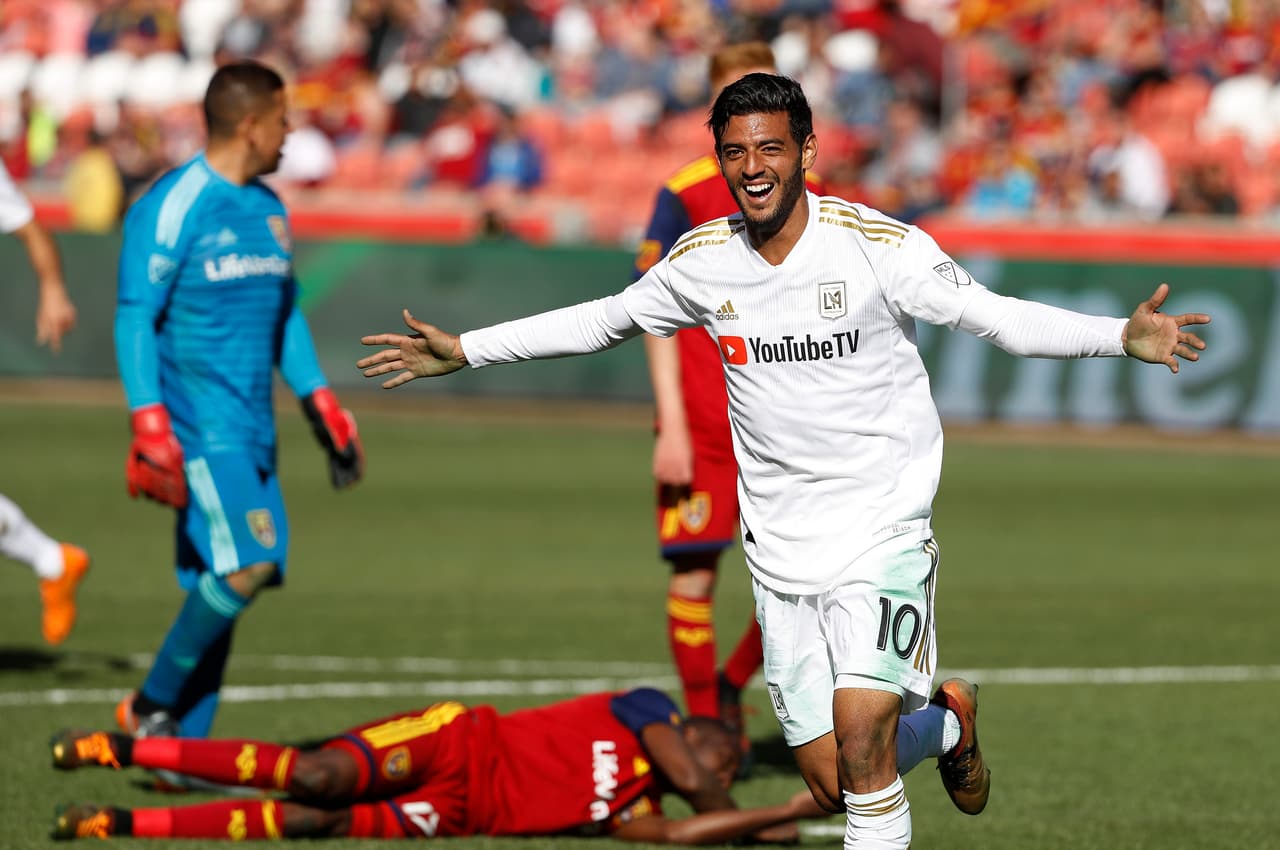 El tanto de Vela selló la goleada 5-1 ante Real Salt Lake.