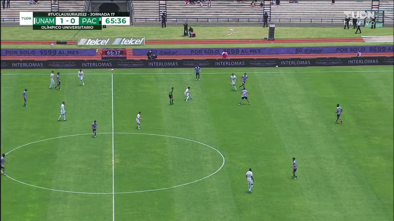 ¡TIRO ATAJADO! disparo por Kevin Álvarez.