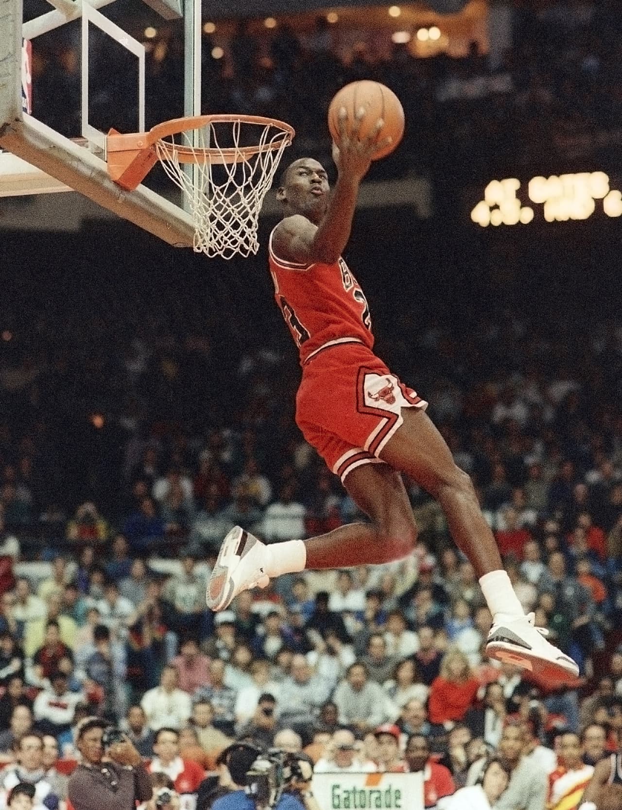 Michael Jordan abrió su legado el 6 de febrero de 1988 al ganar el concurso de clavadas, para luego ser el MVP y ganar el Star Game. Así empezó su 'reinado'. En 2003 tuvo su última aparición en este evento.