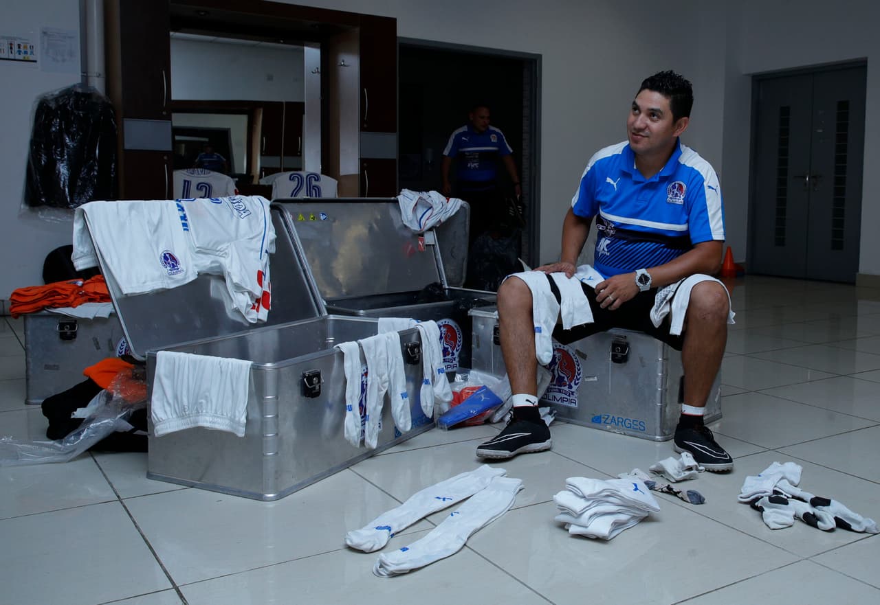 ¿El cómplice? Un utilero. ‘Le dije que yo sería el primero en pesarme y que ajustara la báscula un kilo, para no excederme. Así lo hicimos’, le contó a Andy Kusnetzoff de Telefe Argentina.