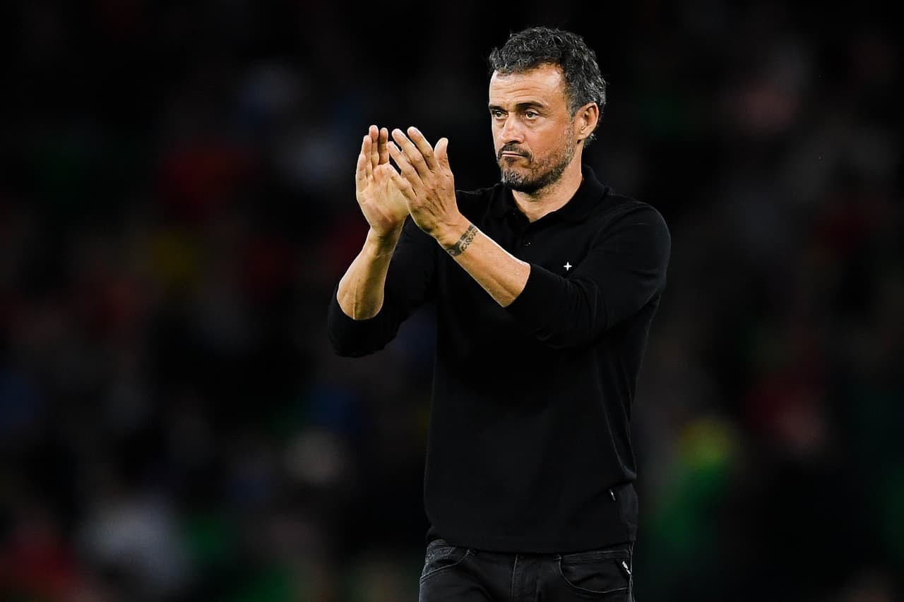 El pasado 26 de marzo, Luis Enrique abandonó la concentración, pues por temas familiares tuvo que dejar el puesto.