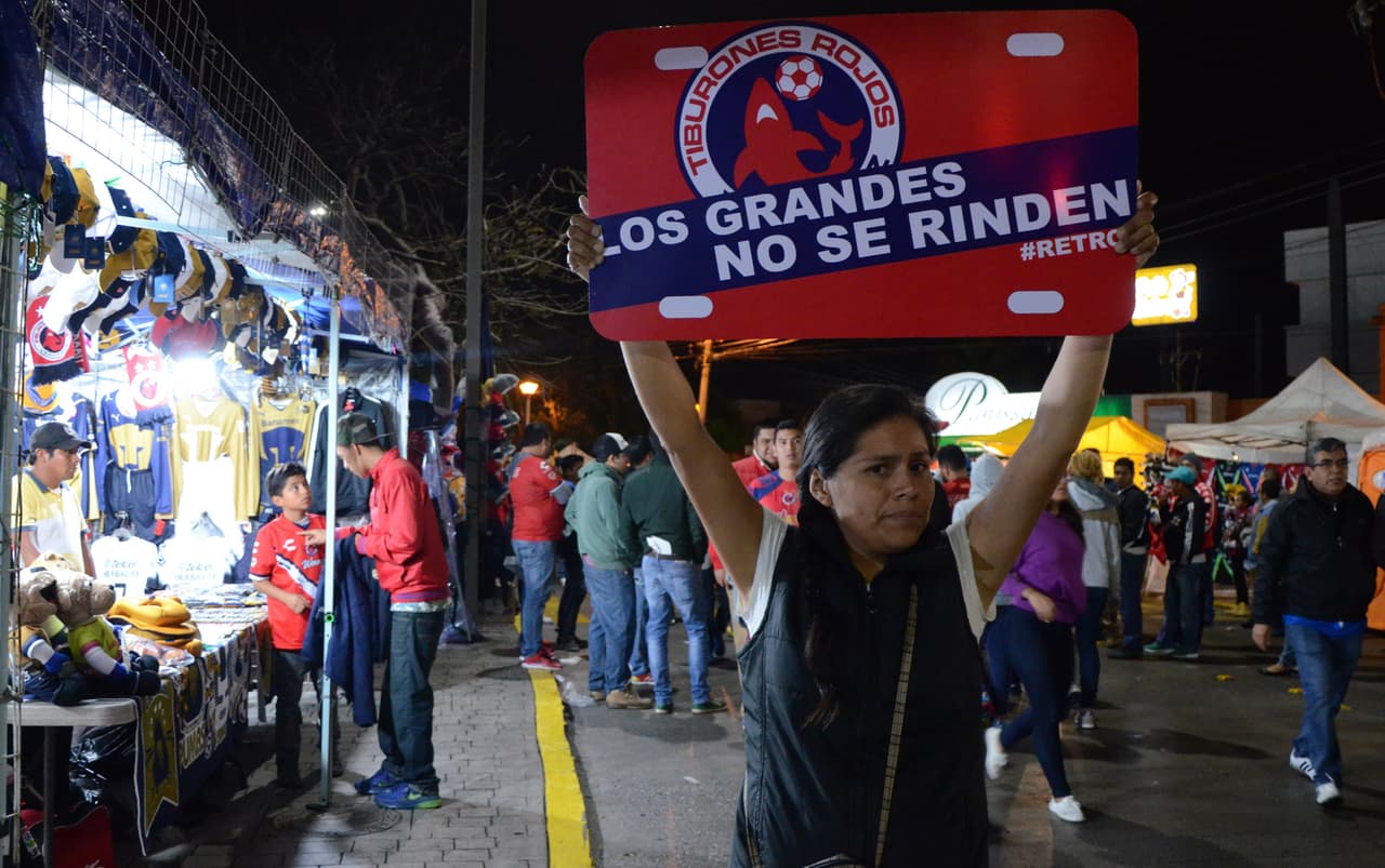 El colorido de la afición en la Jornada 8