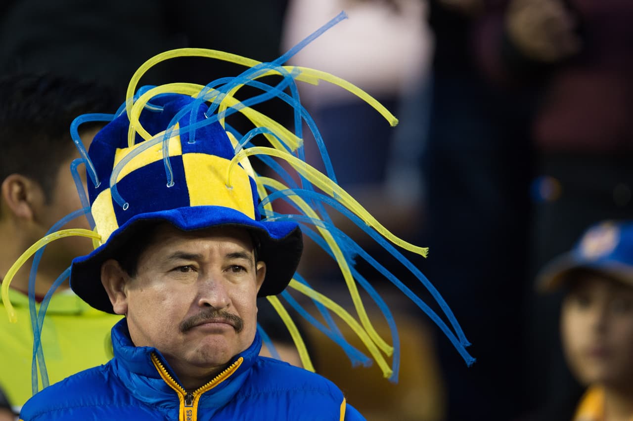 El colorido de la afición en la Jornada 8