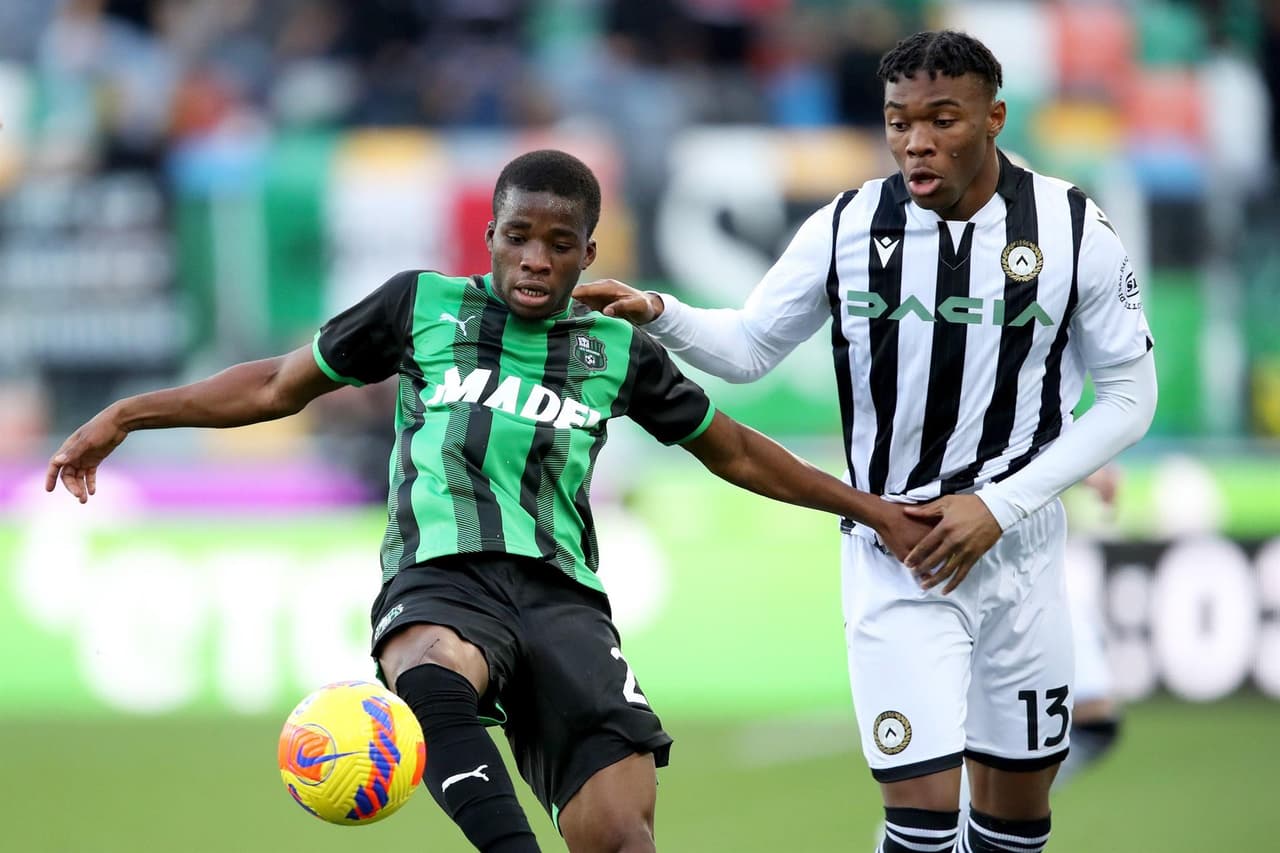 Udinese saca victoria sobre Sassuolo 3-2 en la Serie A, tras ocho partidos sin ver un solo triunfo. Deulofeu, Frattesi y Betuncal fueron los anotadores para los locales; Berardi y Frattesi descontaron para la visita.