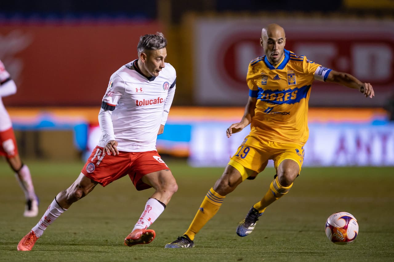 El goledor del torneo Alexis Canelo se encarga de anotar el gol que la da la victoria a Toluca 0-1 sobre Tigres. Los regios han conseguido cuatro de los últimos 12 puntos y los Diablos se suben a la segunda posición de la tabla de manera momentánea.