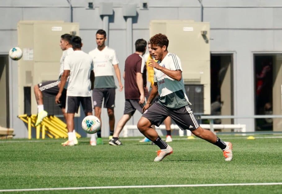 El Tri ya entrenó completo en Nueva Jersey
