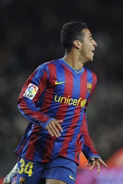 Thiago, hijo del campeón mundial brasileño Mazinho, hizo su debut con el Barça y marcó el cuarto gol.