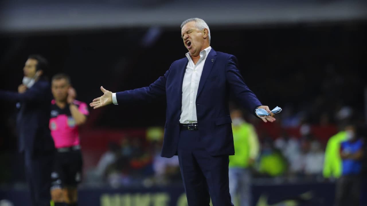 Javier Aguirre se mantendrá en Rayados una semana más