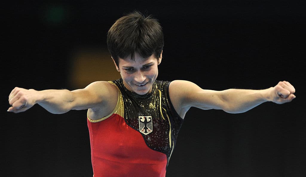 Oksana representó tanto a Alemania como a Uzbekistán debido a la descomposición de la Unión de Rep{ublicas Soviéticas Socialistas, así como por cuestiones familiares de salud.