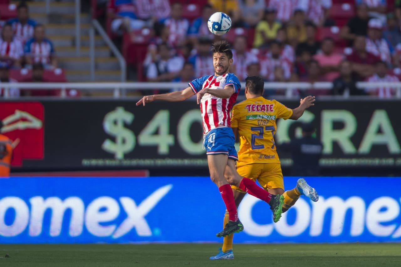 Oribe tuvo su primera participaci´on como titular con las Chivas, y aunque no anotó, estuvo muy activo en el eje de ataque.