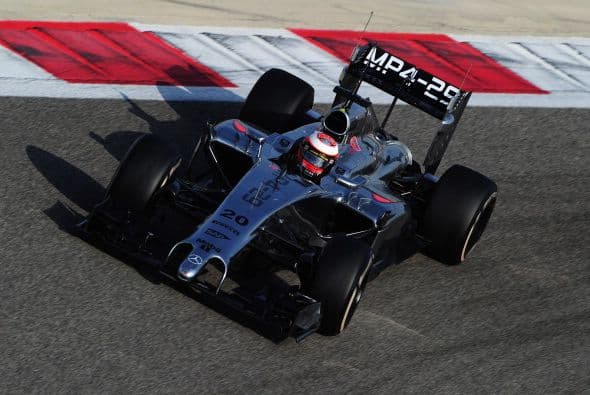 McLaren viene con todo en el 2014. Tiene 8 coronas universales, no ha tenido buenos años, pero con Jenson Button y Kevin Magnussen quieren revivir el viejo éxito.