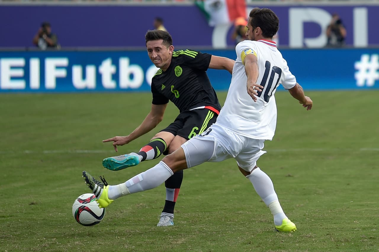 Héctor Herrera: En la mitad del campo, Herrera dejó claro que no está en su mejor forma ya que no pesó en los minutos que tuvo en la cancha. No fue ese hombre que repartiera balones a los delanteros por lo que el Piojo lo terminó sacando del partido. Calificación 7.