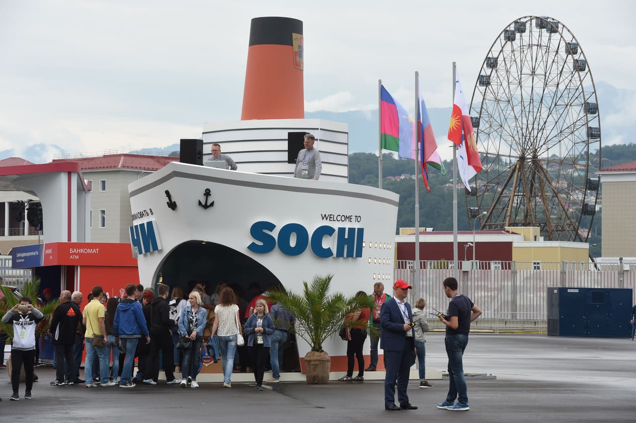 Sin embargo, en Rusia ha sido común ver que los hinchas llegan sobre la hora del partido, no antes como sucede en otros países.