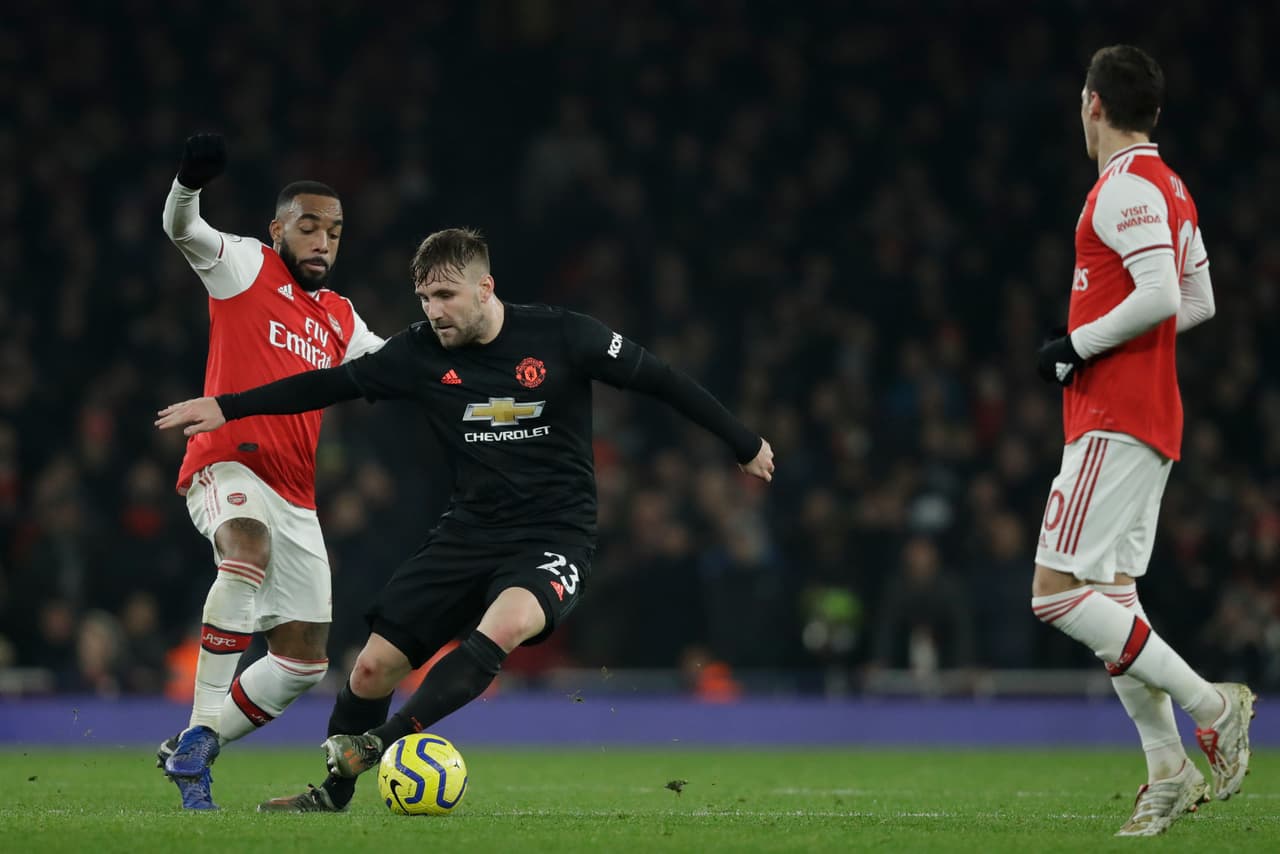 Con goles de Nicolas Pépé y Sokratis, El Arsenal se impone 2-0 al Manchester United.