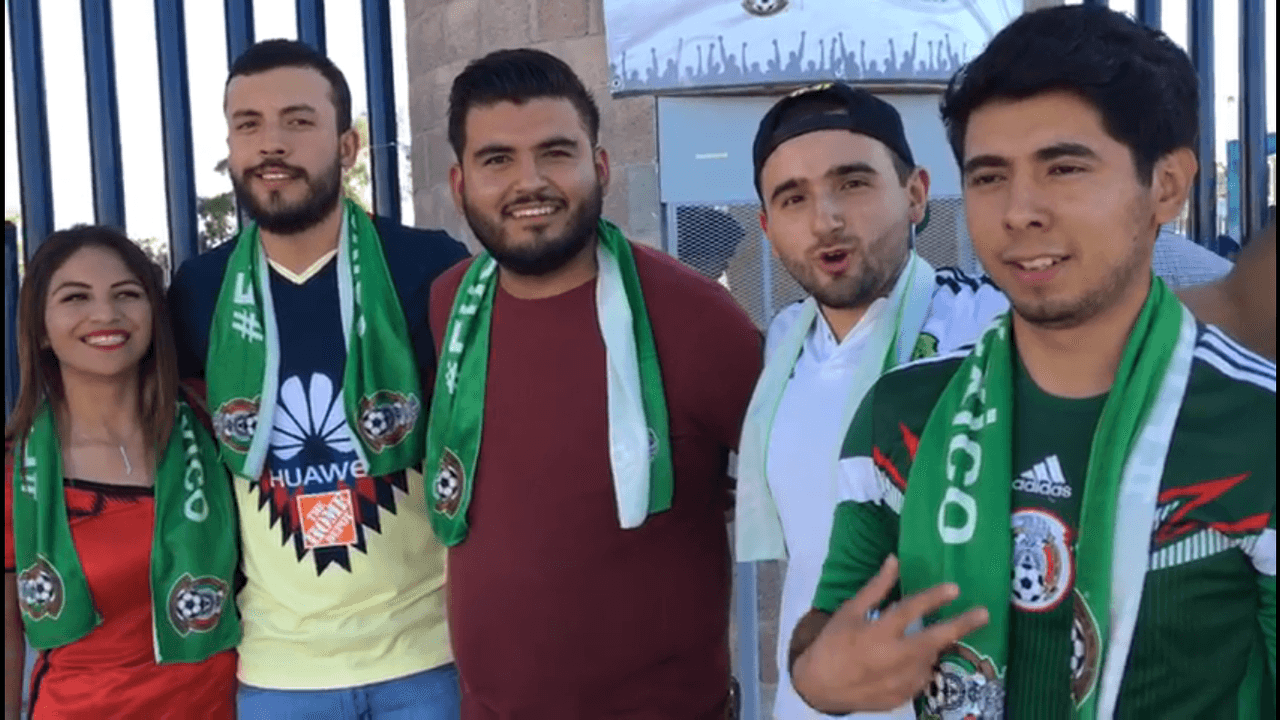 El Alfonso Lastras de San Luis Potosí se viste de gala para recibir a la Selección Nacional y los aficionados responden con banderas, maquillaje, disfraces y mucha emoción.